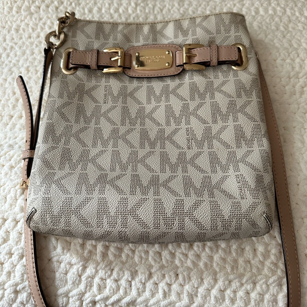 Michael Kors Crossbody